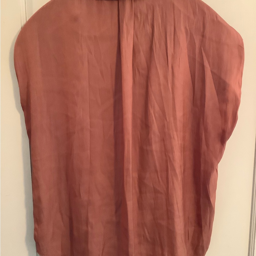 Beautiful orange button down - Picture 3 of 3